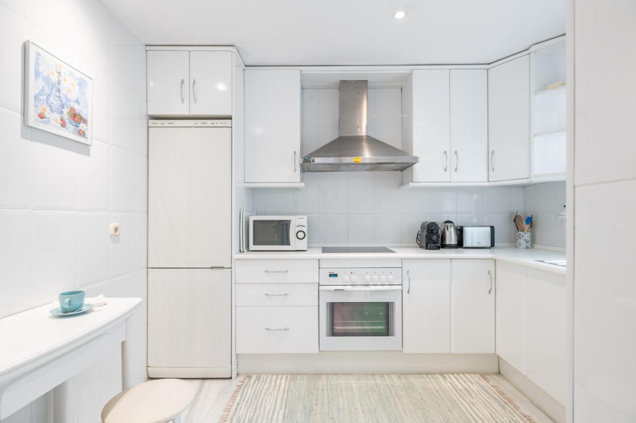 Apartamento Familiar Vistas Al Mar By Rent Me 埃斯特波纳 外观 照片