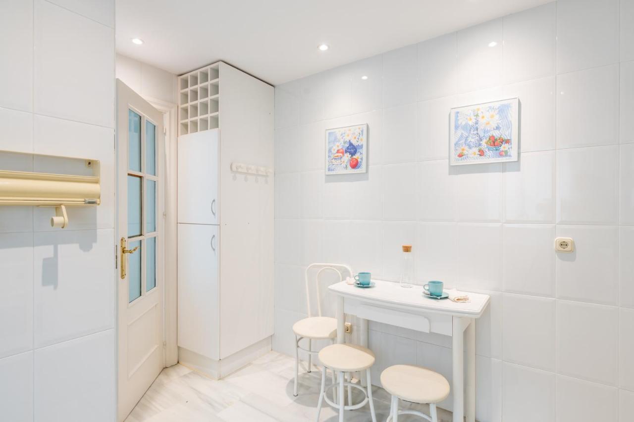Apartamento Familiar Vistas Al Mar By Rent Me 埃斯特波纳 外观 照片